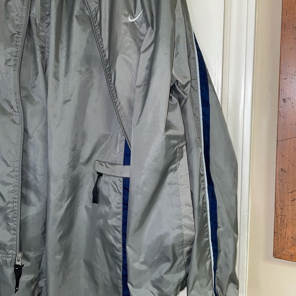 Nike Tracksuit Set (M) Gray w Blue & Silver Strip - Picture 11 of 16